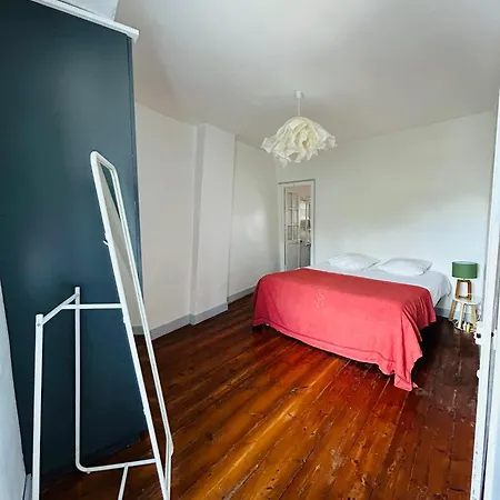 A 2 - 50m2 - 1 * La Rochelle (Charente-Maritime)