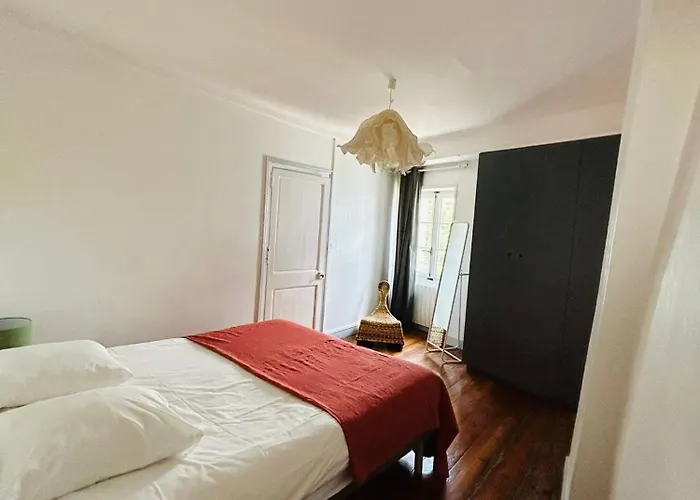 Apartment A 2 - 50m2 - 1 La Rochelle (Charente-Maritime)